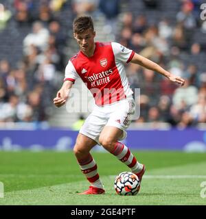 London, Großbritannien. August 2021. Kieran Tierney von Arsenal in Aktion während des Pre-Season Friendly (The Mind Series)-Spiels zwischen Tottenham Hotspur und Arsenal am 8. August 2021 im Tottenham Hotspur Stadium, London, England. Foto von Ken Sparks. Nur zur redaktionellen Verwendung, Lizenz für kommerzielle Nutzung erforderlich. Keine Verwendung bei Wetten, Spielen oder Veröffentlichungen einzelner Clubs/Vereine/Spieler. Kredit: UK Sports Pics Ltd/Alamy Live Nachrichten Stockfoto