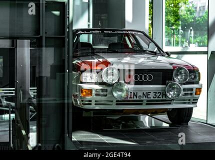 Das erste Audi quattro Rallycar aus dem Jahr 1980, zu sehen im Audi Museum Mobile, Ingolstadt, Deutschland. Stockfoto