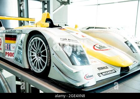 Audi R8 ALMS LMP1 Prototyp von Audi Museum Mobile, Ingolstadt Deutschland. Stockfoto