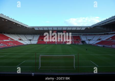 SUNDERLAND, GROSSBRITANNIEN. 16. AUGUST Gesamtansicht während des Spiels der PL 2 Division 2 zwischen Sunderland und Fulham im Stadium of Light, Sunderland, am Montag, den 16. August 2021. (Kredit: Will Matthews | MI News) Kredit: MI News & Sport /Alamy Live News Stockfoto