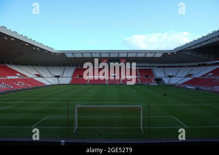 SUNDERLAND, GROSSBRITANNIEN. 16. AUGUST Gesamtansicht während des Spiels der PL 2 Division 2 zwischen Sunderland und Fulham im Stadium of Light, Sunderland, am Montag, den 16. August 2021. (Kredit: Will Matthews | MI News) Kredit: MI News & Sport /Alamy Live News Stockfoto