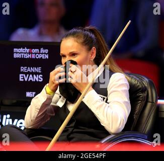 Morningside Arena, Leicester, Großbritannien. August 2021. British Open Snooker Championship; Reanne Evans Uhren spielen gegen Mark Allan Kredit: Action Plus Sports/Alamy Live News Stockfoto