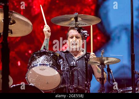 Chicago, USA. August 2021. Tre Cool of Green Day während der Hella Mega Tour im Wrigley Field am 15. August 2021 in Chicago, Illinois (Foto: Daniel DeSlover/Sipa USA) Quelle: SIPA USA/Alamy Live News Stockfoto