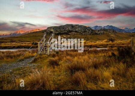 Diese Location in den Südalpen war der Schauplatz für den Film „die zwei Türme“ von Herrn der Ringe. Edoras, die Hauptstadt von Rohan, befand sich auf dem Mt Stockfoto