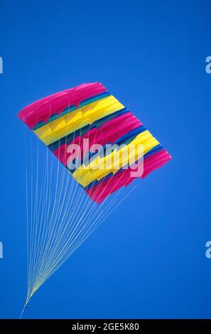 FRANKREICH, DRACHENFEST, PARAFOIL-DRACHEN OHNE STRUKTUR Stockfoto