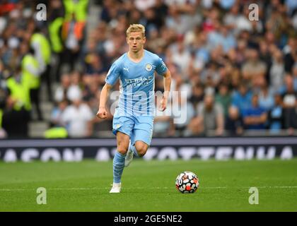 Tottenham Hotspur Stadium, London, Großbritannien. August 2021. Oleksandr Zinchenko während des Spiels der Premier League im Tottenham Hotspur Stadium, London. Foto : Mark Pain / Alamy Live News Stockfoto