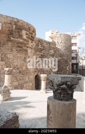 Römische Überreste und Hauptstadt in Nymphaeum, Amman, Jordanien, Naher Osten Stockfoto