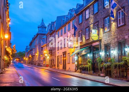 QUEBEC CITY, QUEBEC, KANADA - 23. September 2019 : Altstadt in Quebec City, Kanada bei Dämmerung Stockfoto