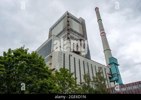 Horni Pocaply, Tschechische Republik. August 2021. Das Kohlekraftwerk Melnik III wurde am 17. August 2021 in Horni Pocaply, Bezirk Melnik, Tschechien, endgültig stillgelegt. Auf dem Foto ist ein Teil des Kraftwerks während der letzten Tour zu sehen. Quelle: VIT Cerny/CTK Photo/Alamy Live News Stockfoto