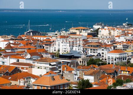 Arcachon (Südwestfrankreich): Überblick über die Stadt und die Bucht vom belvedere der Sternwarte von Sainte Cecile Stockfoto