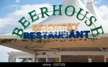 Bierhaus Brauerei und Restaurant, Marina, Funchal Bay, Funchal, Madeira, Portugal, Europa Stockfoto