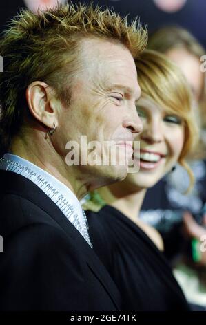 Der Musiker Billy Idol und seine Tochter Bonnie Blue besuchen am 21. September 2008 in Los Angeles, Kalifornien, die Ankünfte zur Entertainment Tonight and PEOPLE Emmy After Party in der Walt Disney Concert Hall. Stockfoto