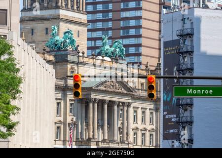 Detroit, Michigan - das alte Wayne County Building, fertiggestellt 1902. Es beherbergte bis 2009 Bezirksämter und Gerichte und war seitdem größtenteils leer Stockfoto