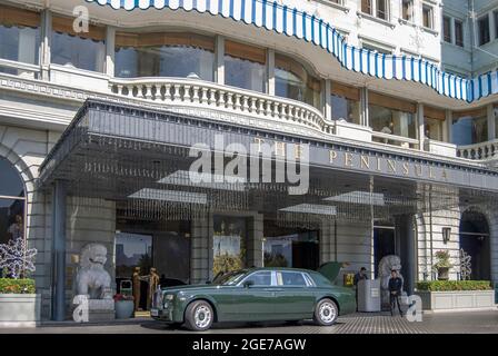 Das Peninsula Hotel Eingang, Salisbury Road, Tsim Sha Tsui, Kowloon Halbinsel, Hongkong, Volksrepublik China Stockfoto