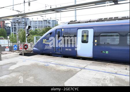 Javelin-Klasse 395 im Bahnhof St. Pancras. Stockfoto