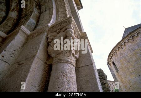 Sant Pere de Besalú ein Benediktinerkloster in Besalu, Provinz Girona, Katalonien, Spanien Stockfoto