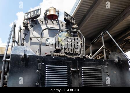 Houston, USA. August 2021. Union Pacific No. 4014, Big Boy hält am Dienstag, den 17. August 2021, in Houston, Texas. Big Boy ist die weltweit größte Dampfmaschine, die 1941 gebaut wurde und eine Höhe von 1,2 m und eine Länge von 1,2 m hat. Es wurde vor kurzem restauriert und tourt derzeit durch die Vereinigten Staaten. (Foto von Jennifer Lake/SIPA USA) Quelle: SIPA USA/Alamy Live News Stockfoto