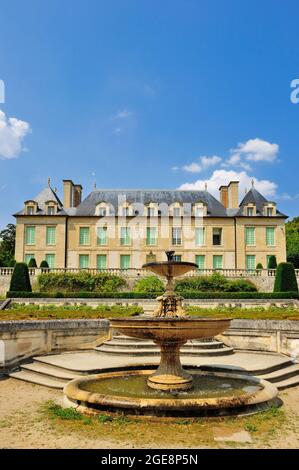 FRANKREICH, VAL D'OISE (95) AUVERS-SUR-OISE, DAS SCHLOSS UND DER FRANZÖSISCHE GARTEN Stockfoto