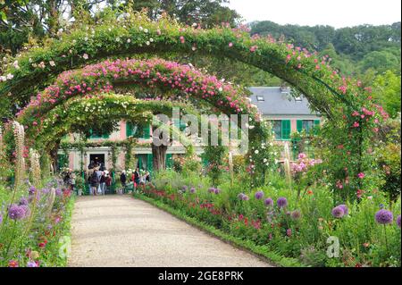 FRANKREICH, GIVERNY (27) FONDATION CLAUDE MONET, HAUS UND GÄRTEN VON CLAUDE MONET Stockfoto