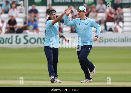 Shane Snater of Essex feiert das Wicket von Ollie Robinson während Essex Eagles gegen Kent Spitfires, Royal London One-Day Cup Cricket im CL Stockfoto