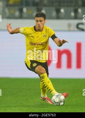 Giovanni Reyna, BVB 7 im Finale des DFL-Supercups BORUSSIA DORTMUND - FC BAYERN MÜNCHEN 1-3 am 17. August 2021 in Dortmund, Deutschland Saison 2020/2021, BVB, München, München, Bayern © Peter Schatz / Alamy Live News - die DFL-VORSCHRIFTEN VERBIETEN DIE VERWENDUNG VON FOTOS als BILDSEQUENZEN und/oder QUASI-VIDEO - Stockfoto