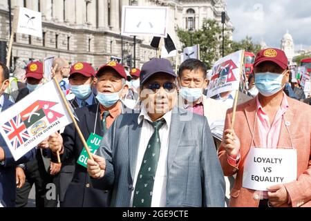 Westminster, London, Großbritannien. 18. August 2021. 12. Tag Hungerstreik für die Gurkhas, die vor der Downing Street gegen gleiche Rentenzahlungen protestierten. Foto-Kredit: Paul Lawrenson /Alamy Live Nachrichten Stockfoto