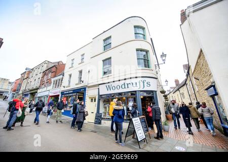 Die Stadt Stroud in Gloucestershire - Woodruffs Organic Café Stockfoto