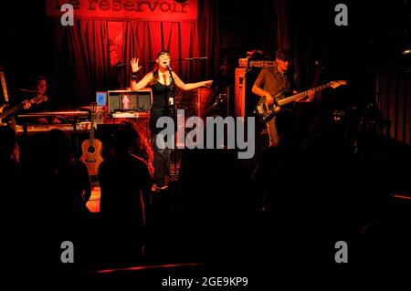 FRANCE, PARIS (75) 11 TH ARRONDISSEMENT, BASTILLE FAUBOURG SAINT ANTOINE, LE RESERVOIR, KONZERT VON URBAN ADDICT, LIVE-MUSIK Stockfoto