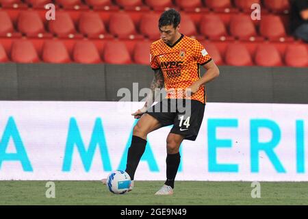 Alessandro Vogliacco Spieler von Benevento, während des italienischen Cup-Spiels rta Benevento gegen Spal Endergebnis 2-1, Spiel gespielt im Ciro Vigorito stadi Stockfoto