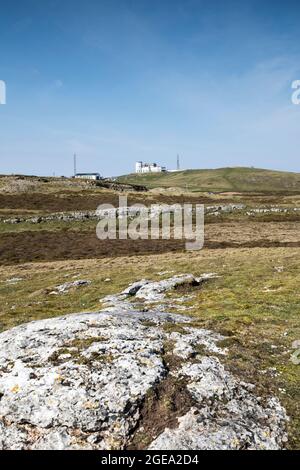 Great Ormes Head oder Pen y Gogarth in der Nähe von Llandudno an der Küste von Nordwales, Großbritannien, mit Blick auf den Gipfel Stockfoto