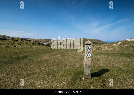 Great Ormes Head oder Pen y Gogarth in der Nähe von Llandudno an der Küste von Nordwales, Großbritannien, mit Blick auf den Gipfel Stockfoto