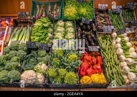 Frische Produkte aus üppigen italienischen Feldern in Rom in Italien. Stockfoto