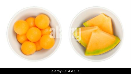 Honigmelonenscheiben und -Kugeln aus Cantaloupe, in weißen Schalen. Frisch ausgeschnittene Kugeln und dreieckige Stücke einer süßen, reifen Frucht. Stockfoto