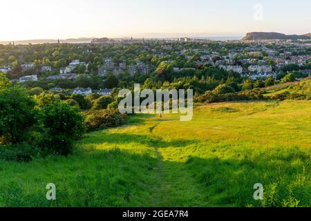 Am frühen Abend über Edinburgh von Blackford Hill Stockfoto