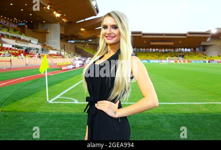 Monaco, Monaco. August 2021. Monaco, Monte-Carlo - 17. August 2021: UEFA Champions League-Spiel mit Shakhtar TV-Moderatorin Olga Kalenchuk. Mandoga Media Credit: dpa/Alamy Live News Stockfoto