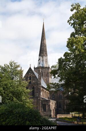 Darlington, Großbritannien. August 2021. Ein £28,600 Projekt zur Reparatur der Uhr an der St. Cuthberts Kirche im Stadtzentrum ist abgeschlossen. David Dixon/Alamy Stockfoto