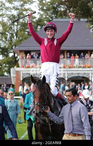 DAVID EGAN FEIERT SIEG AN BORD VON MISHRIFF, JUDDMONTE INTERNATIONAL, 2021 Stockfoto