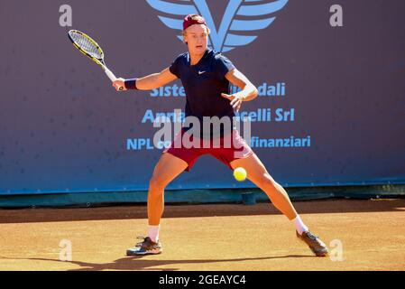 Verona, Italien. August 2021. Holger Vitus Nodskov Rune (Dänemark) während der ATP80 Challenger - Verona - Mittwoch, Tennis Internationals in Verona, Italien, August 18 2021 Quelle: Independent Photo Agency/Alamy Live News Stockfoto