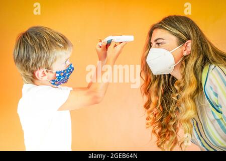 Pandemia Zeit- und Gesundheitskonzept Stockfoto