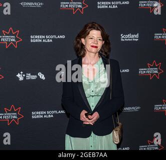 Edinburgh, Schottland, Großbritannien, 18. August 2021. Edinburgh International Film Festival: Die Eröffnungsgala der 74. EIFF findet im Festival Theatre mit der europäischen Premiere des Films Pig statt, der am 20. August in der Hauptrolle von Nichola Cage erscheint. Im Bild: Isabel Davis (Bildschirm Schottland) Stockfoto