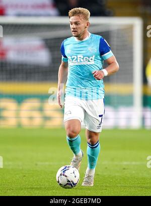 Kamil Jozwiak von Derby County in Aktion während des Sky Bet Championship-Spiels im MKM Stadium, Hull. Bilddatum: Mittwoch, 18. August 2021. Stockfoto