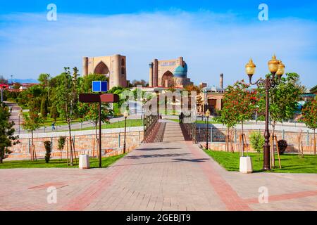 Bibi Khanym oder Bibi-Khanym Moschee und andere Wahrzeichen Luftpanorama im Stadtzentrum von Samarkand in Usbekistan Stockfoto