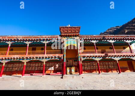 Das Hemis Kloster oder Gompa ist ein buddhistisches Kloster im tibetischen Stil im Dorf Hemis in der Nähe von Leh in Ladakh, Nordindien Stockfoto