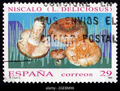 SPANIEN - UM 1994: Eine in Spanien gedruckte Marke zeigt Safran Milk Cap, Lactarius Deliciosus, Pilz, um 1994 Stockfoto