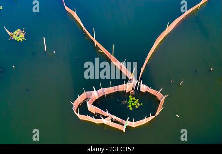 Schöner Bao Lam See in der Provinz Lam Dong im Süden Vietnams Stockfoto