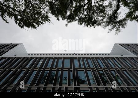 Offenbach, Deutschland. August 2021. Das neue Polizeipräsidium Südost-Hessen. Quelle: Sebastian Gollnow/dpa/Alamy Live News Stockfoto