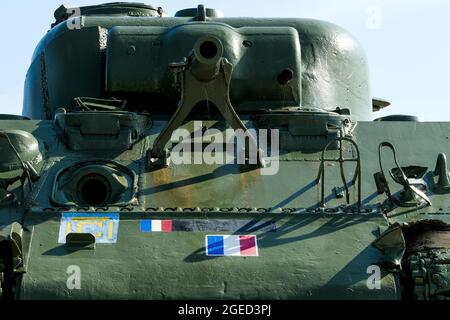 Sherman-Panzer „Normandie“, 2. Anlandungsdenkmal der französischen Panzerdivision, Departement Manche, Cotentin, Region Normandie, Frankreich Stockfoto