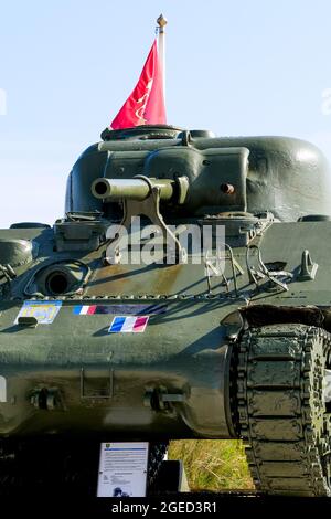 Sherman-Panzer „Normandie“, 2. Anlandungsdenkmal der französischen Panzerdivision, Departement Manche, Cotentin, Region Normandie, Frankreich Stockfoto