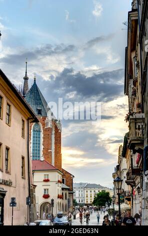 Krakau Altstadt bei sonnigem Wetter, HDR Bild Stockfoto
