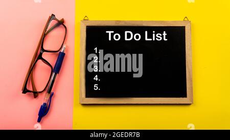 To-do-Listenkonzept. Planer, Checkliste, Memo, Idee, Erinnerung. Stockfoto